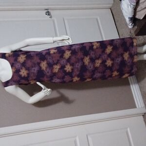 - Teddi Woman's dress